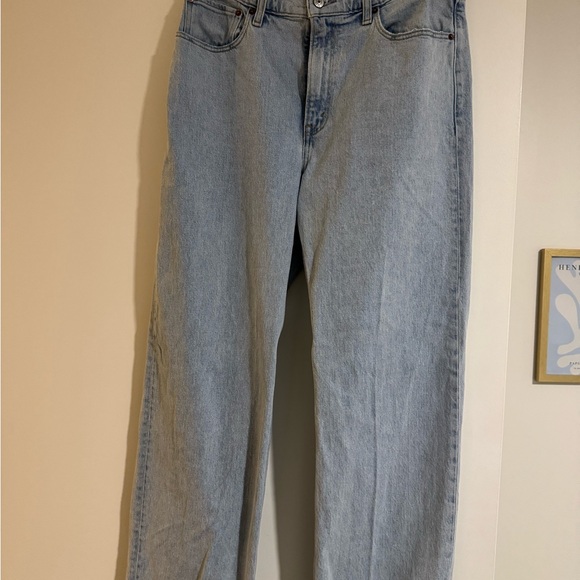 Abercrombie and Fitch 90s Relaxed Jean High-Rise - Picture 4 of 7